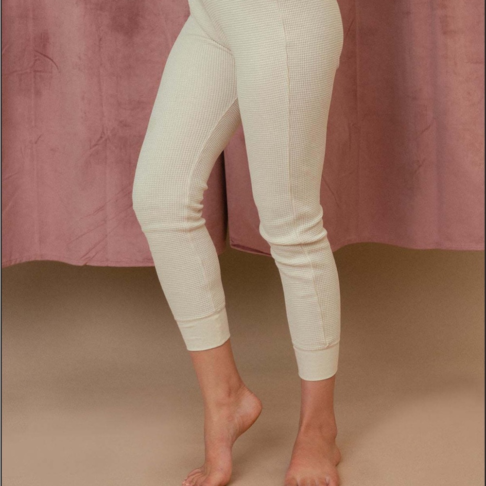 Noble Adult Organic Waffle Turtleneck & pants in Oat Milk size Small